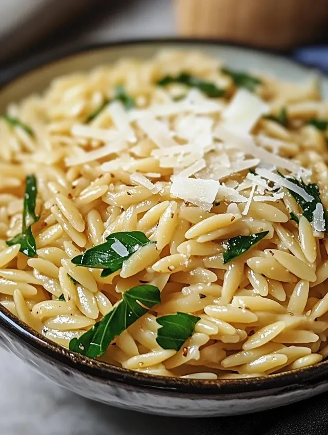 Orzo ze spinaczem i parmezanem musisz tego spróbować
